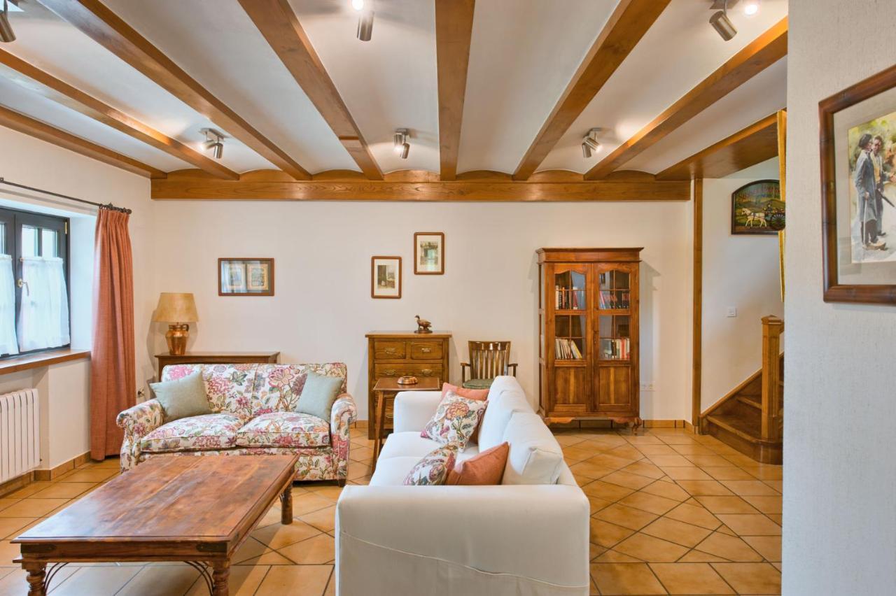 Casas Rurales El Llugaron Miravalles Ngoại thất bức ảnh