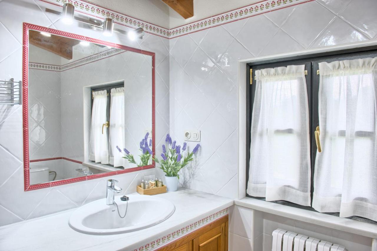 Casas Rurales El Llugaron Miravalles Ngoại thất bức ảnh