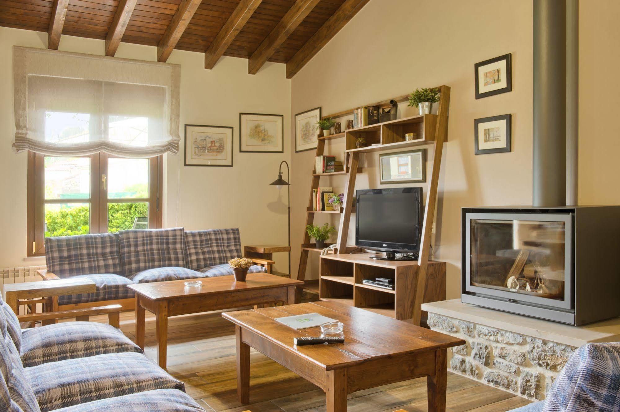 Casas Rurales El Llugaron Miravalles Ngoại thất bức ảnh